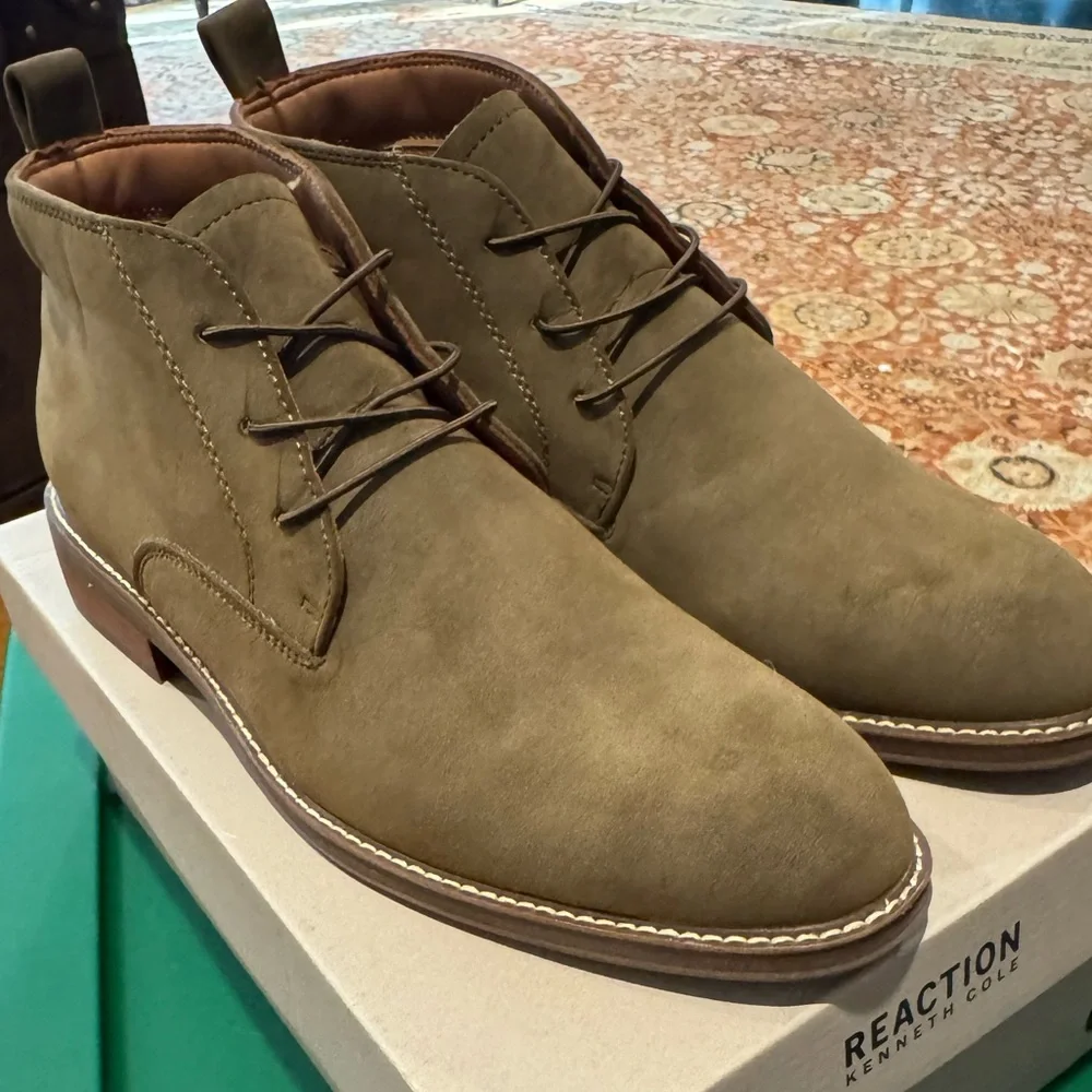 Kenneth Cole Reaction stylish chukka